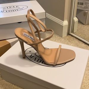 Nectur nude heel